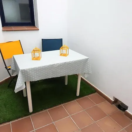 En Llanca: 2 Habitaciones, Terraza, Frente A La Playa Del Port, ¡mascotas Bienvenidas! - Es-170-78 Apartment *